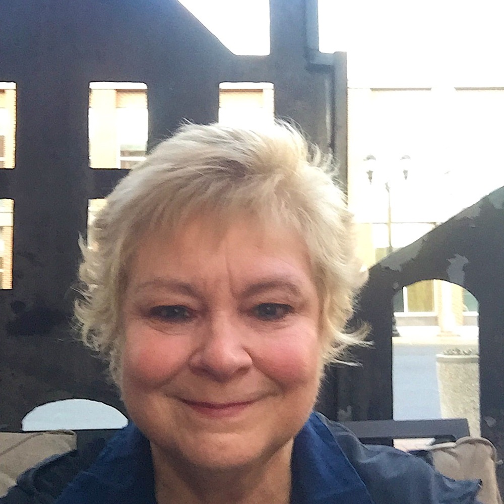 Meet your Posher, April